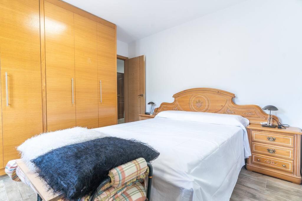 Villa De Fernan Perez Nijar Bagian luar foto