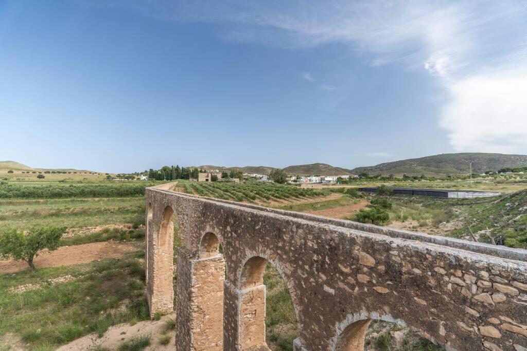 Villa De Fernan Perez Nijar Bagian luar foto