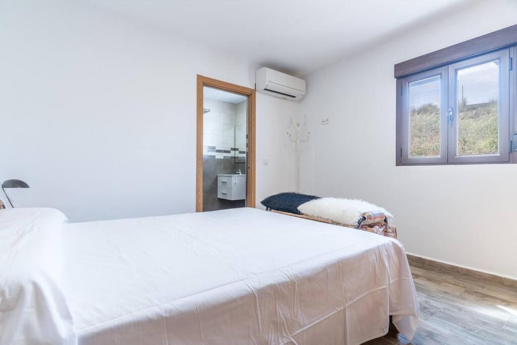 Villa De Fernan Perez Nijar Bagian luar foto